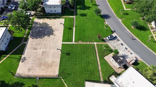 53 WINDTREE LANE 102, Winter Garden, FL 34787