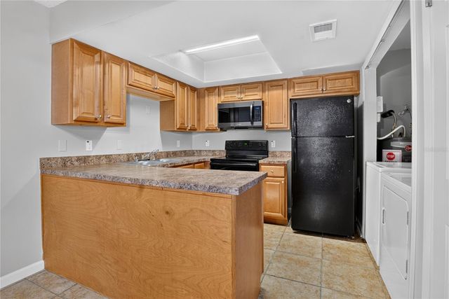 53 WINDTREE LANE 102, Winter Garden, FL 34787