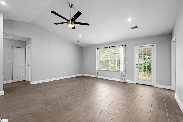 3 Alewine Court, Taylors, SC 29687