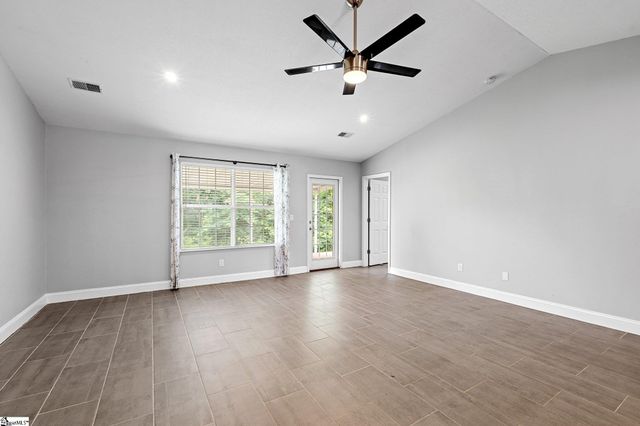 3 Alewine Court, Taylors, SC 29687