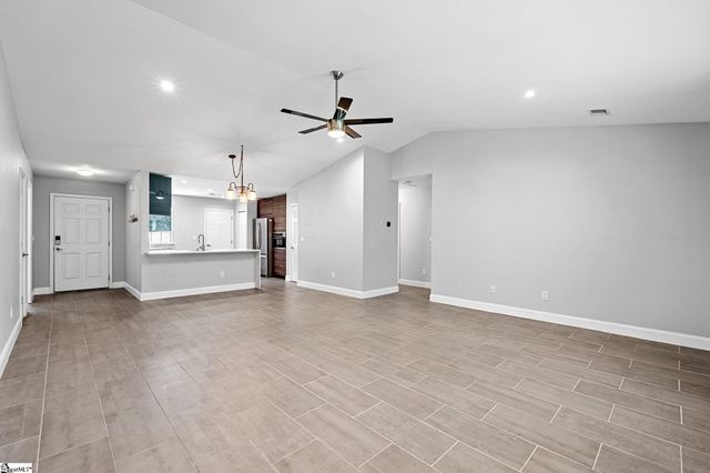 3 Alewine Court, Taylors, SC 29687