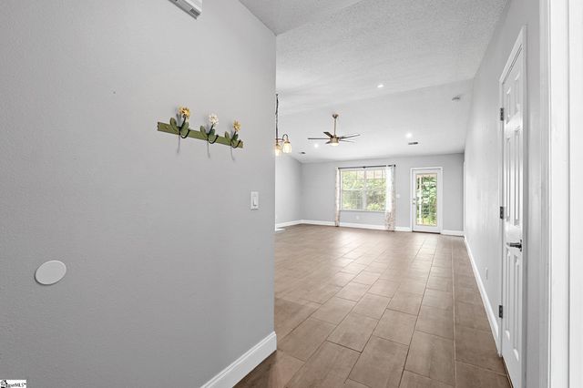 3 Alewine Court, Taylors, SC 29687