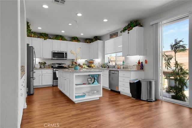 3010 Sand Pine, Hemet, CA 92545