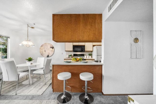 1003 San Antonio Circle 202, Daly City, CA 94014