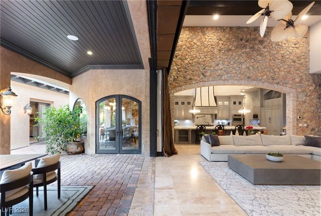 43 Olympia Hills Circle, Las Vegas, NV 89141