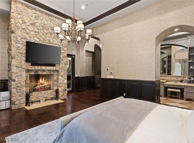 43 Olympia Hills Circle, Las Vegas, NV 89141