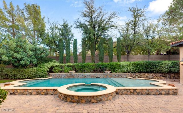 43 Olympia Hills Circle, Las Vegas, NV 89141