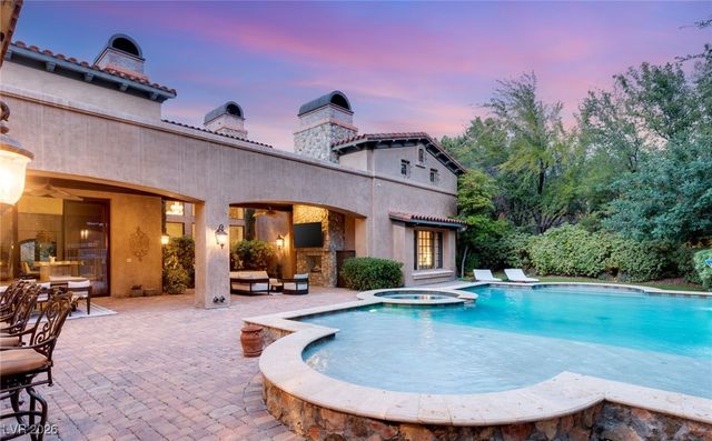 43 Olympia Hills Circle, Las Vegas, NV 89141