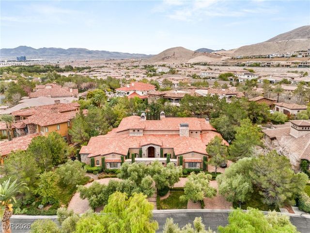 43 Olympia Hills Circle, Las Vegas, NV 89141