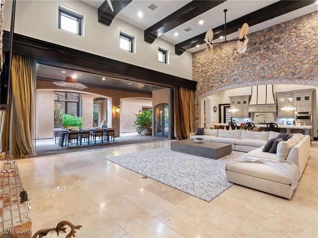 43 Olympia Hills Circle, Las Vegas, NV 89141