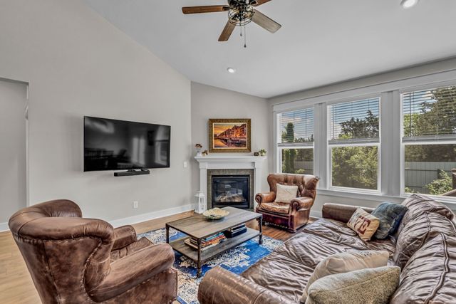 219 Caroline Way, Mount Juliet, TN 37122