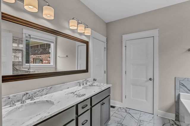 219 Caroline Way, Mount Juliet, TN 37122