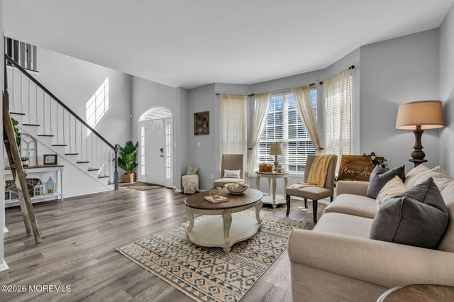 12 Lancaster Way, Jackson, NJ 08527