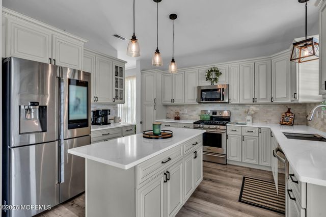 12 Lancaster Way, Jackson, NJ 08527