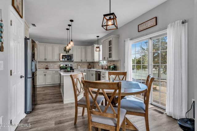 12 Lancaster Way, Jackson, NJ 08527