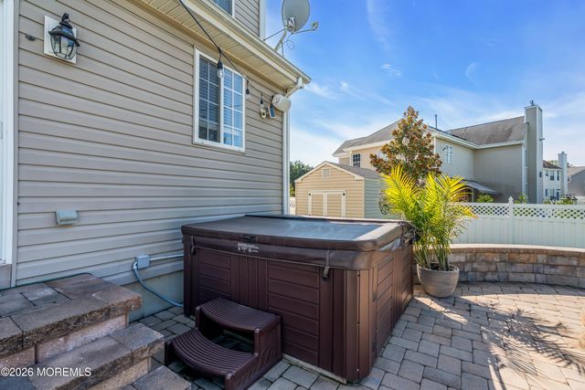 12 Lancaster Way, Jackson, NJ 08527