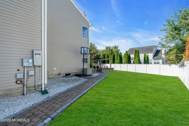 12 Lancaster Way, Jackson, NJ 08527