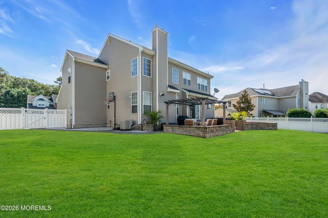 12 Lancaster Way, Jackson, NJ 08527