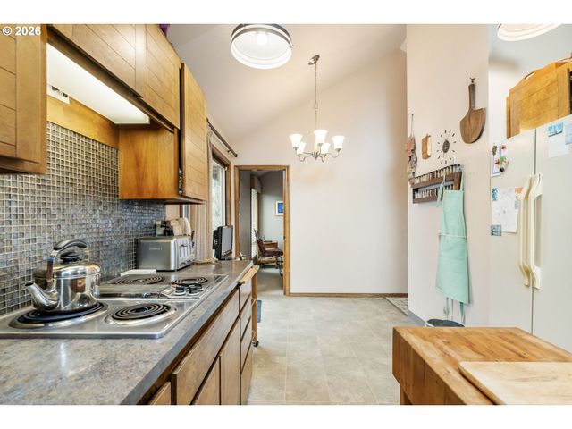 11895 Se KNEE Ct, Happy Valley, OR 97086