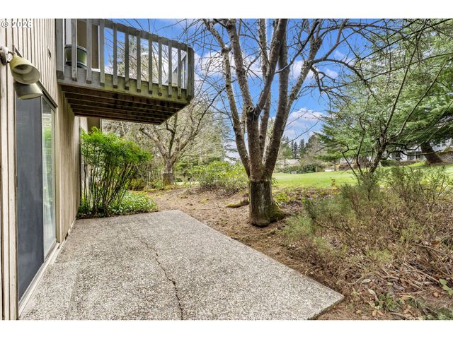 11895 Se KNEE Ct, Happy Valley, OR 97086