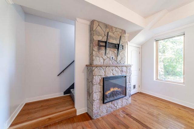 17 E 900 N, Chesterton, IN 46304