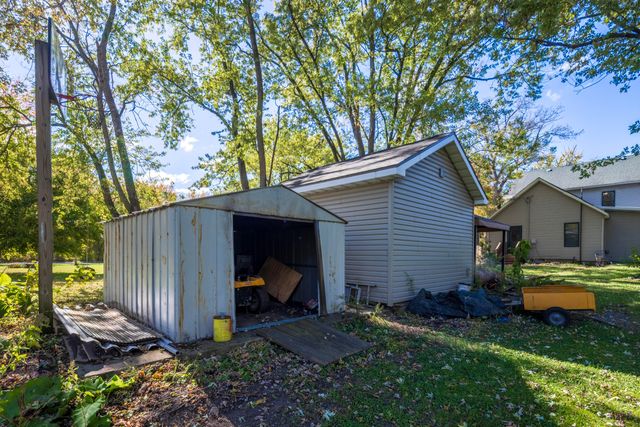 17 E 900 N, Chesterton, IN 46304