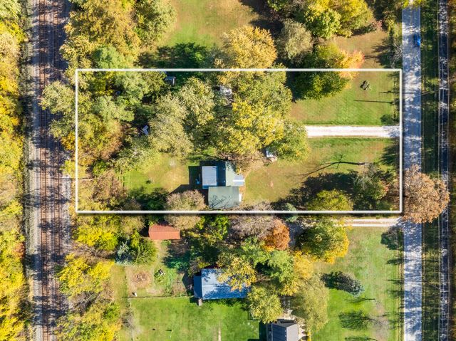 17 E 900 N, Chesterton, IN 46304