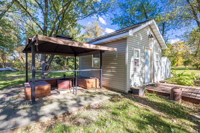 17 E 900 N, Chesterton, IN 46304