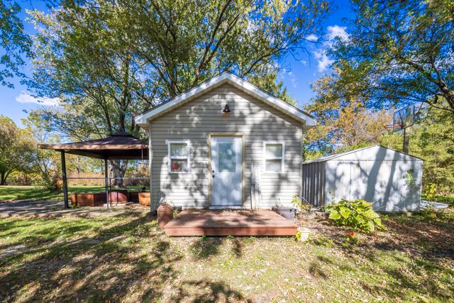 17 E 900 N, Chesterton, IN 46304