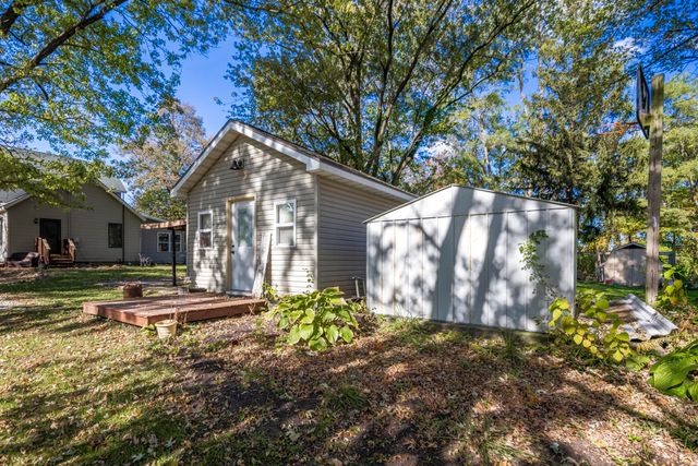 17 E 900 N, Chesterton, IN 46304