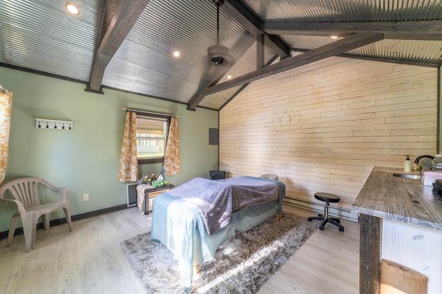 17 E 900 N, Chesterton, IN 46304