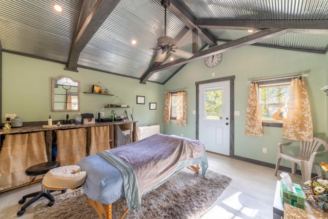 17 E 900 N, Chesterton, IN 46304