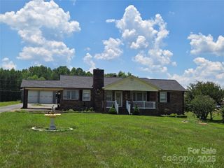 541 Old Nc 277 Road, Bessemer City, NC 28016