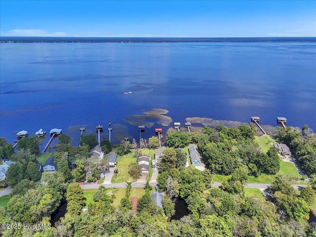 3412 Waccamaw Shores Road, Lake Waccamaw, NC 28450