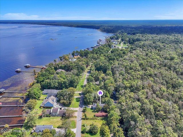 3412 Waccamaw Shores Road, Lake Waccamaw, NC 28450