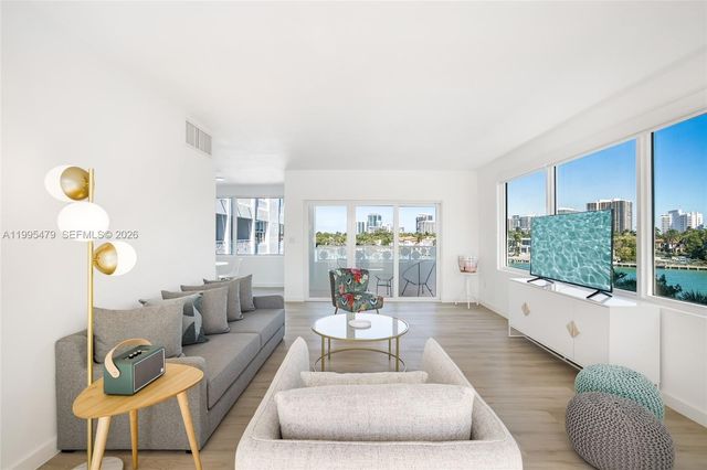 9881 E Bay Harbor Dr 401, Bay Harbor Islands, FL 33154