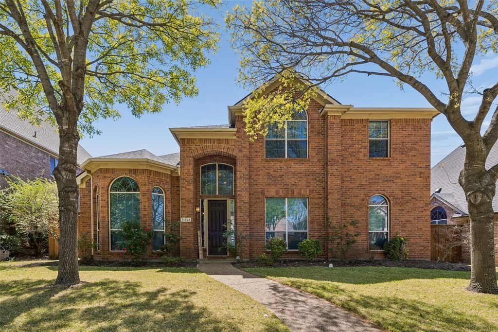 11821 Stephenville Drive, Frisco, TX 75035