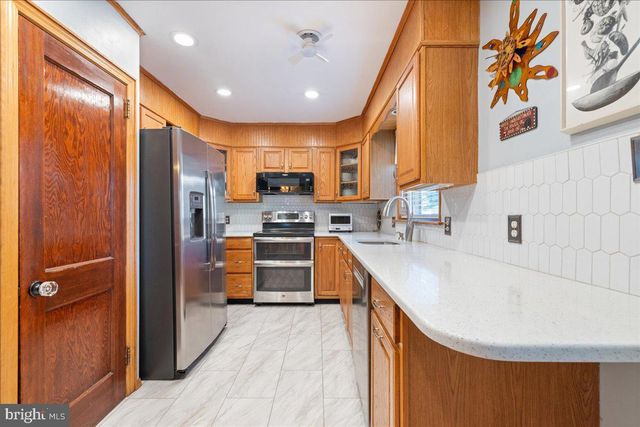 133 ELM DR, Lansdale, PA 19446