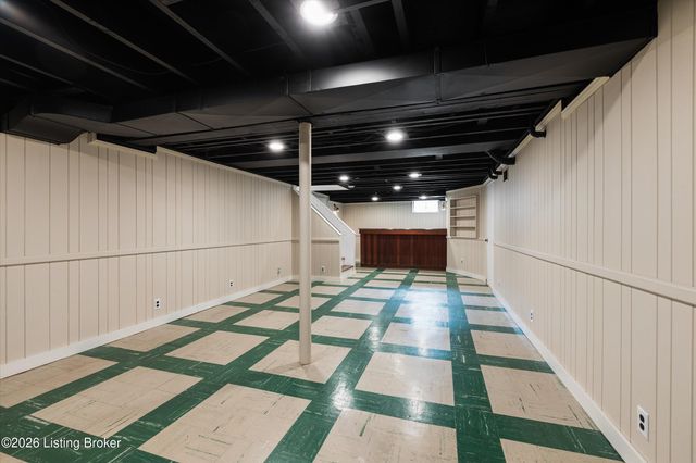 215 Biltmore Rd, Louisville, KY 40207