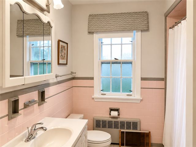 1000 Hope Street, Bristol, RI 02809