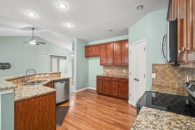 9309 Bennington Way, Clearcreek Twp., OH 45458