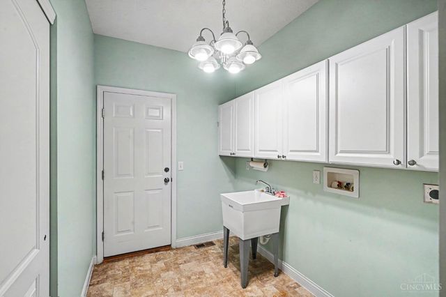 9309 Bennington Way, Clearcreek Twp., OH 45458