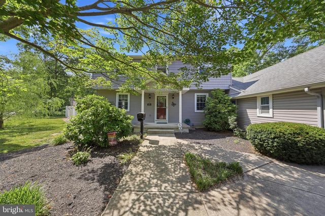 36 BRANDYWINE DR, Berlin, NJ 08009