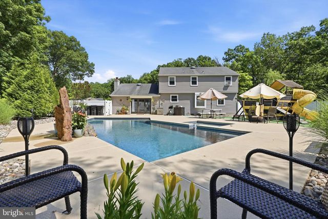 36 BRANDYWINE DR, Berlin, NJ 08009