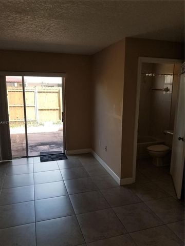 6435 SW 130th Ave 305, Miami, FL 33183