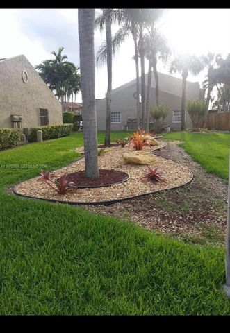 6435 SW 130th Ave 305, Miami, FL 33183