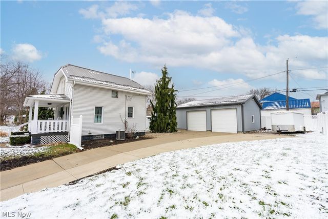 702 Griffith Avenue SW, Massillon, OH 44647