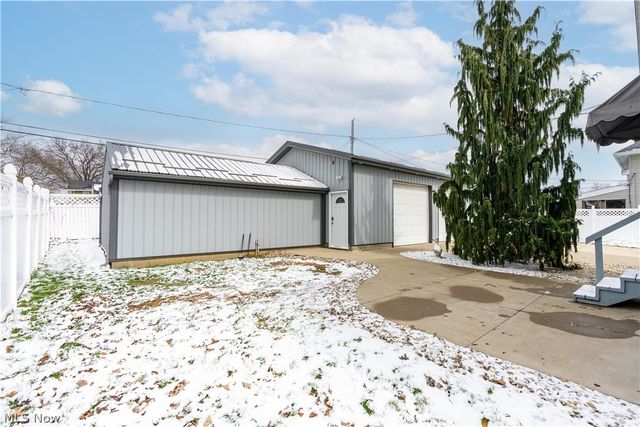 702 Griffith Avenue SW, Massillon, OH 44647