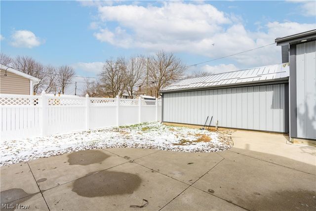 702 Griffith Avenue SW, Massillon, OH 44647