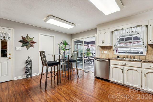 2501 Castlewood Drive, Gastonia, NC 28056